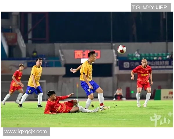 湛江与中山足球比赛现场直播精彩对决全程回顾与分析 湛江与中山足球比赛现场直播精彩对决全程回顾与分析