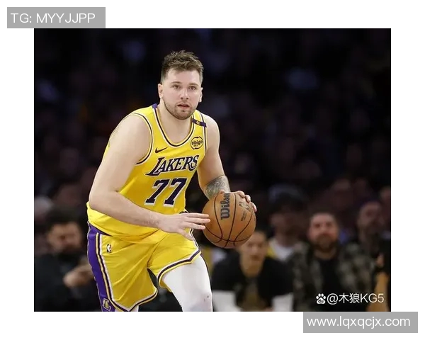 奇才与湖人对决分析:球队状态战术布局与关键球员表现全解析